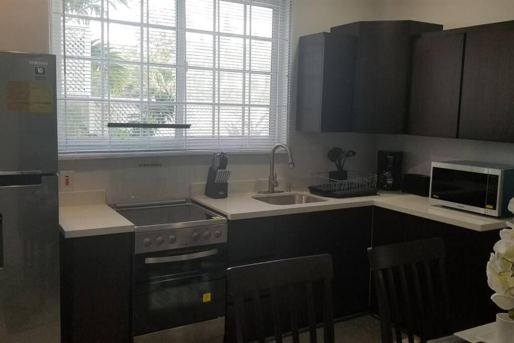 Ridgeview Suite 4 Kingston Bagian luar foto